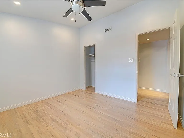 2044 W Spruce Ave — Photo 19