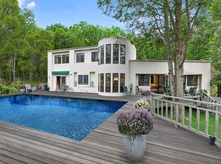 6 Wagon Ln, East Hampton, NY 11937