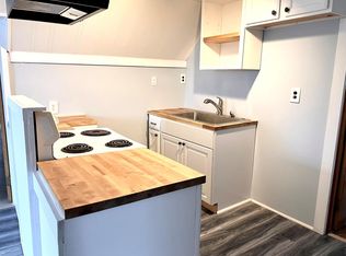 71 Granite St APT 3, Mexico, ME 04257
