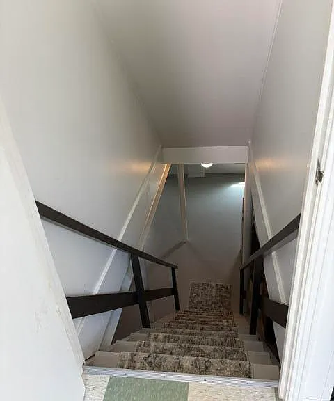 715 Linda Vista St — Photo 21
