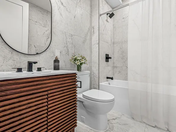 351 Melrose Street image 11 of 14