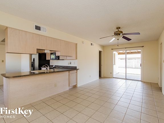 5th image of 1419 W Sequoia Dr