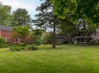 292 Winnacunnet Rd, Hampton, NH 03842