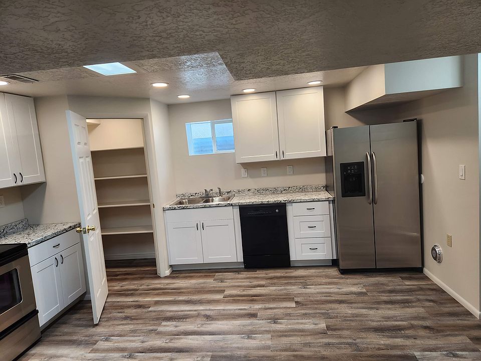 1st image of 4286 W Sun Dr #2