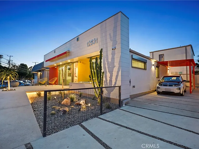 12527 Wagner St — Photo 33