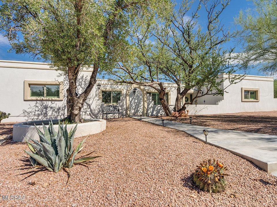 1st image of 7411 E Calle Los Arboles