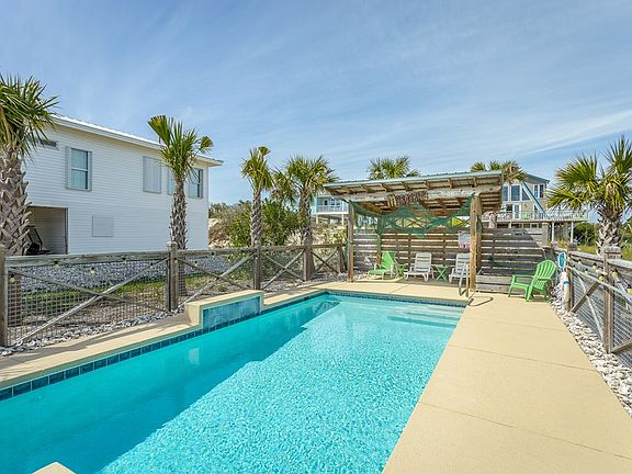5th image of 533 W Gulf Beach Dr