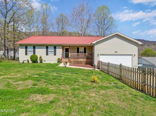 318 Lee Vlg, Harriman, TN 37748