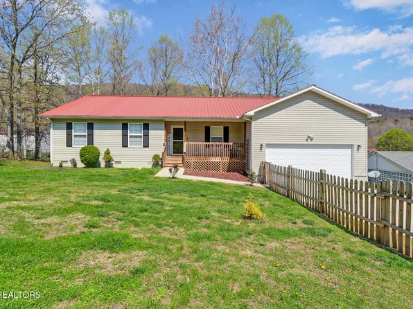 318 Lee Vlg, Harriman, TN 37748