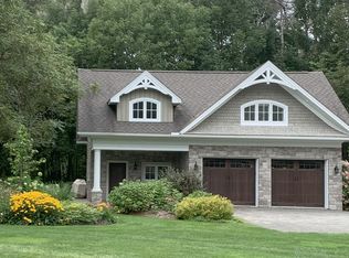 535 Falcon Rd, Huntsville, ON P1H 1N3