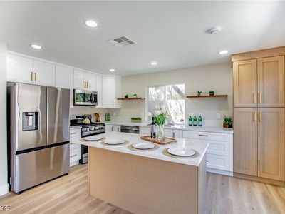 3380 Mountain Bluebird St, Las Vegas, NV, 89117