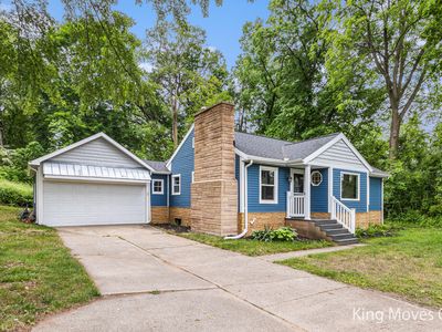 1738 Four Mile Rd NE, Grand Rapids, MI, 49525