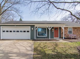 2269 Fair Oaks St E, Niles, MI 49120