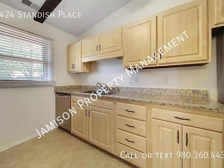 1424 Standish Pl — Photo 19