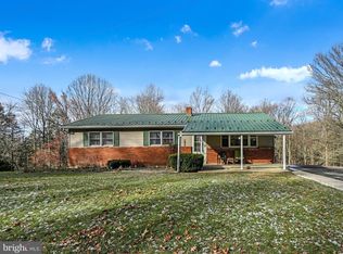 147 Mexico Rd, Pine Grove, PA 17963