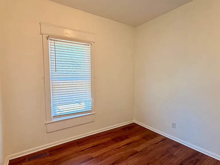 947 Terry St #A — Photo 11