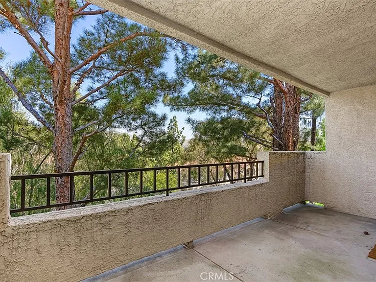 1035 La Terraza Cir #303 — Photo 22