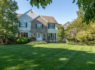 5 Lakeview Ter, Colts Neck, NJ 07722
