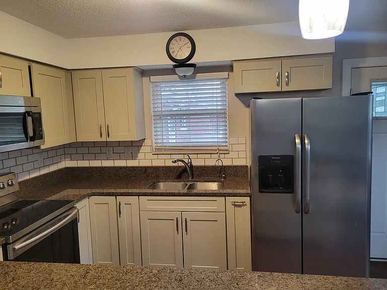 4656 Dexter Pinckney Rd — Photo 4