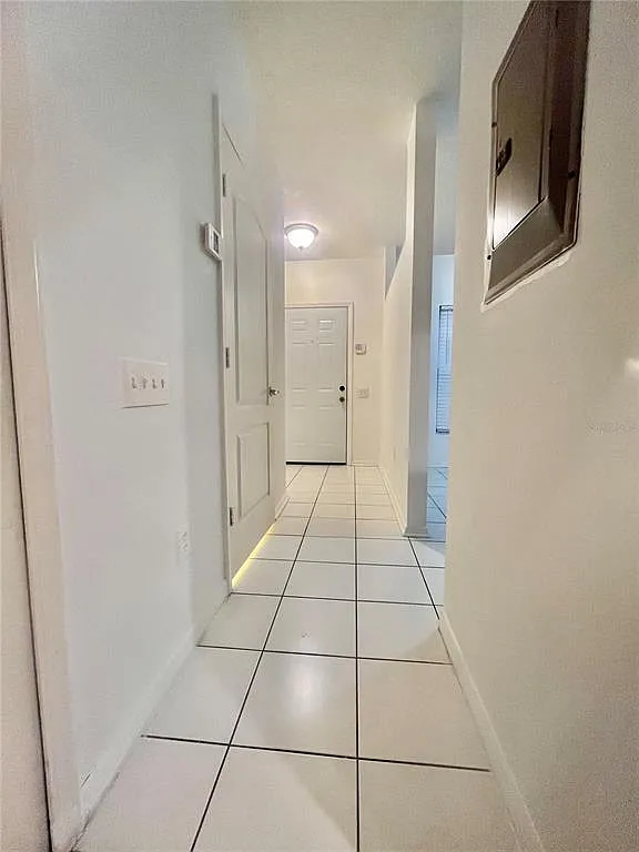 2 bed, 2.5 bath, 1184 sqft, $1,850 — Photo 2