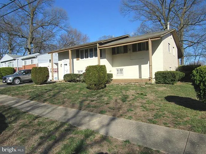3611 Saint Johns Pl photo 1