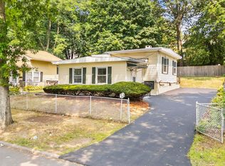 48 Victory Dr, New Haven, CT 06515