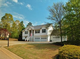 83 Candler Dr, Braselton, GA 30517