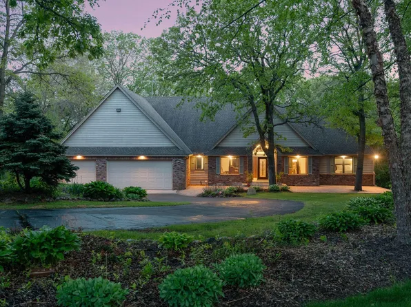 9440 Abigail Ct, Inver Grove Heights, MN 55077