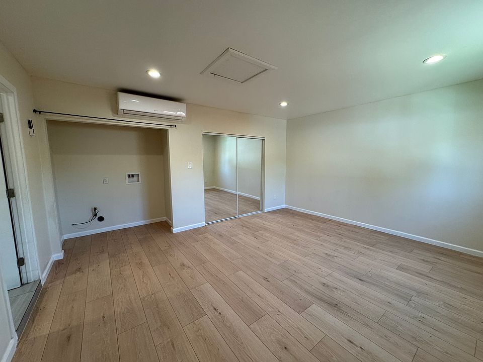 1st image of 15122 Brand Blvd #2