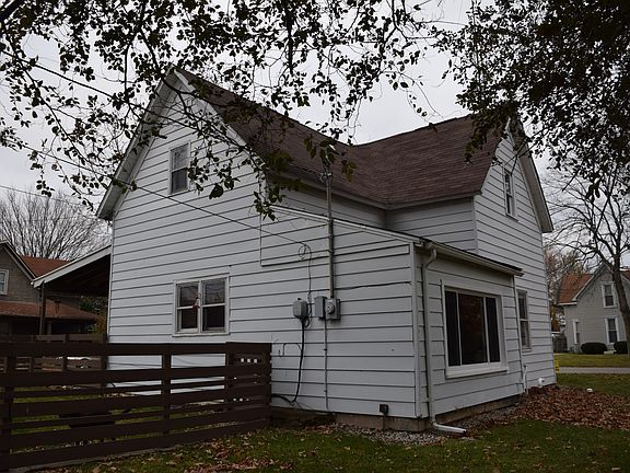 4th image of 715 W County Road 600 S