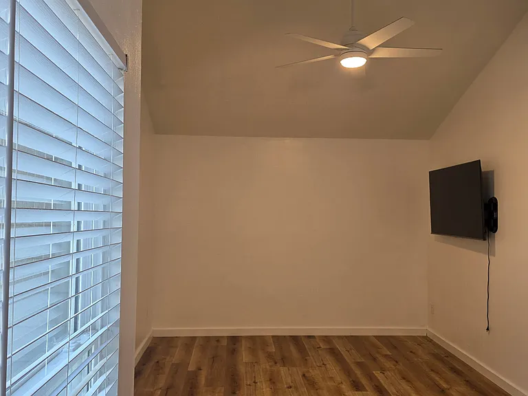 11260 College Ave — Photo 53