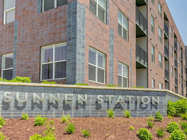 Sunnen Station Apartments — Photo 34