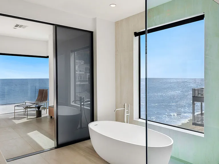 31646 Sea Level Dr — Photo 31