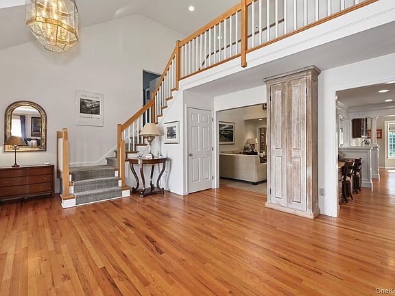 3rd image of 44 Butler Hill Road