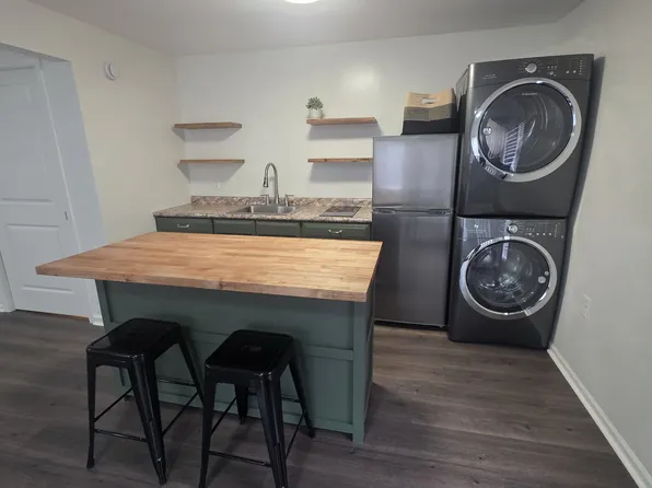 65 W State Rd #C, Newaygo, MI 49337