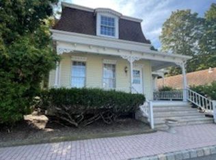 266 Main St #B, Chester, NJ 07930