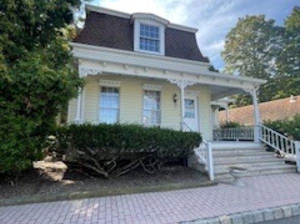 266 Main St #B