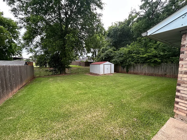 2614 Palmetto Dr — Photo 15