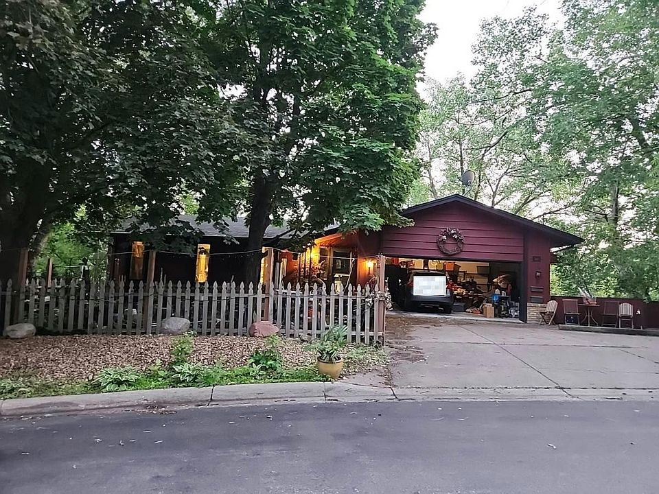 1st image of 2301 Crestview Ave