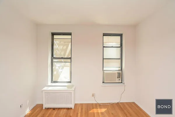 Rented by Bond New York | media 22