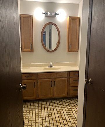 4th image of 933 W Glen Park Ave APT 106