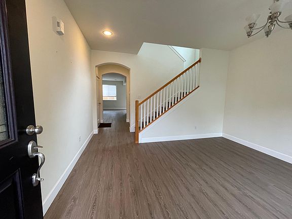 3rd image of 12917 NE 200th Pl