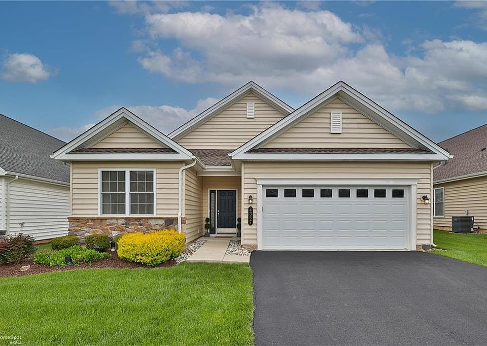 4367 Colonial Ln, Center Valley, PA 18034 Zillow