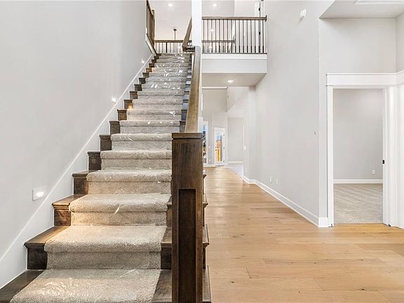 Foyer Previous Similar Built