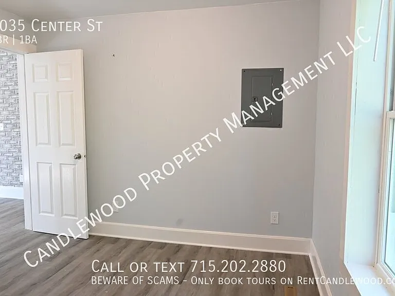 2035 Center St — Photo 28