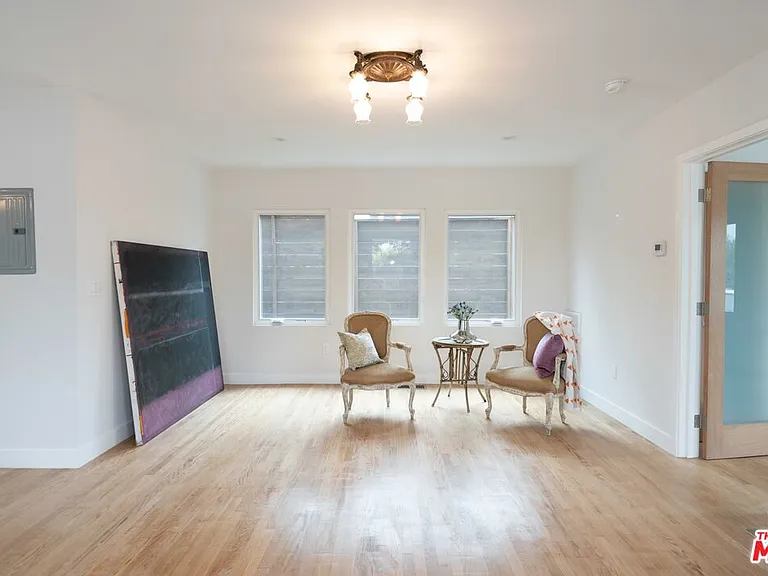 1365 1/2 Maltman Ave — Photo 8