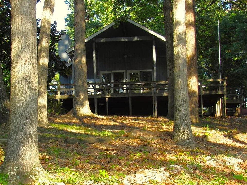 1st image of 49 Custer Ct