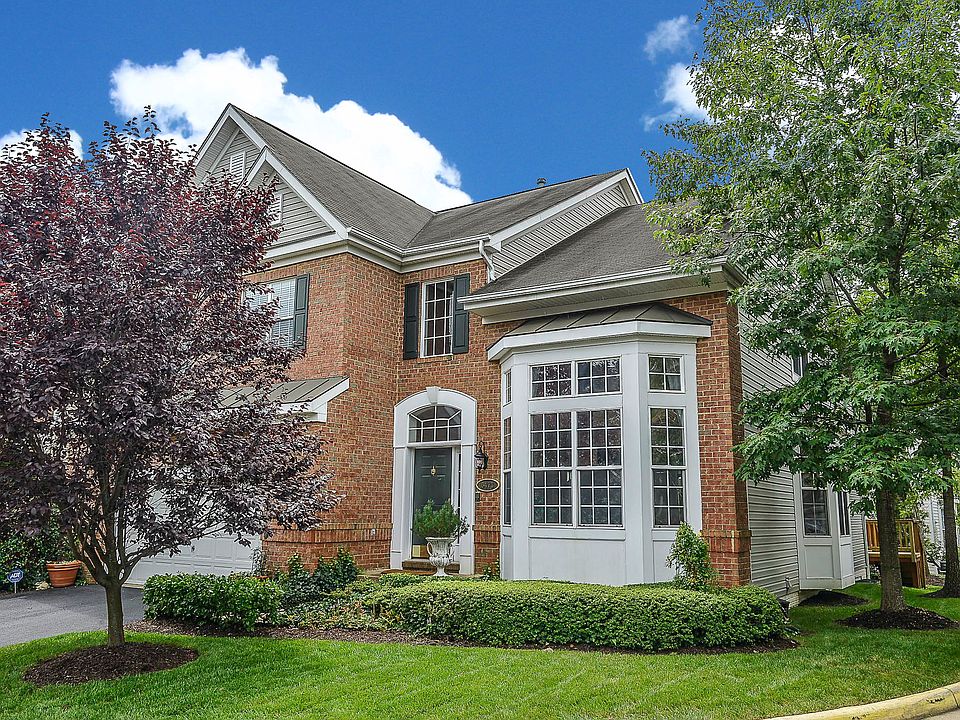 1st image of 6473 Warwick Cir