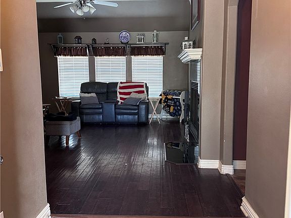 5th image of 400 Beca Ln