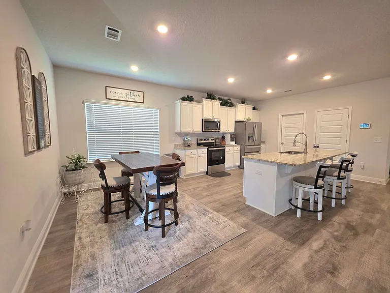 8055 Silver Maple Dr — Photo 7